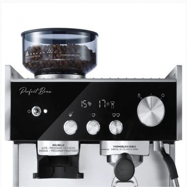 Cafetera Espresso Oster® Perfect Brew...