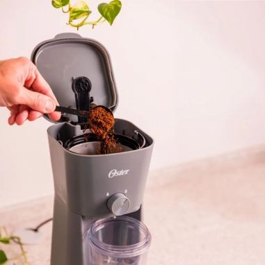 Cafetera Oster® 2 En 1 Iced Coffee 600ml